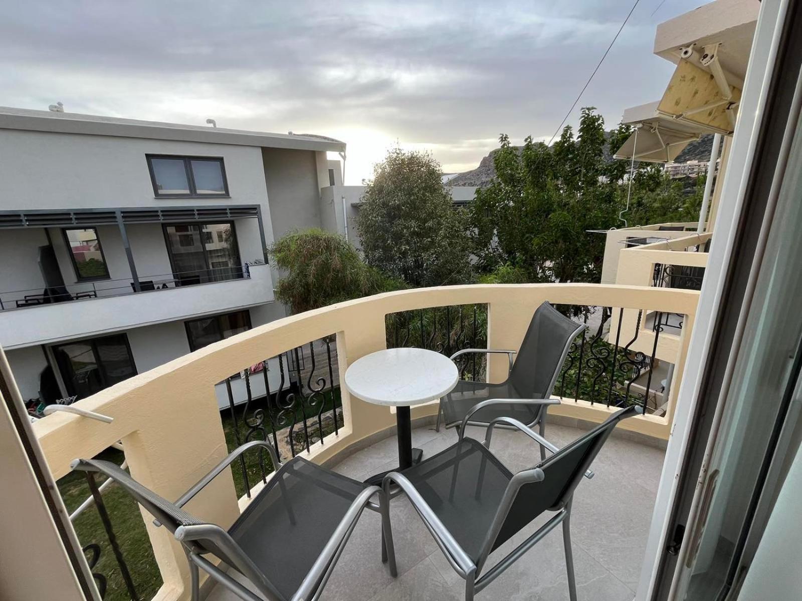 Mediterranean Sea Top Floor 팔라이오코라 외부 사진