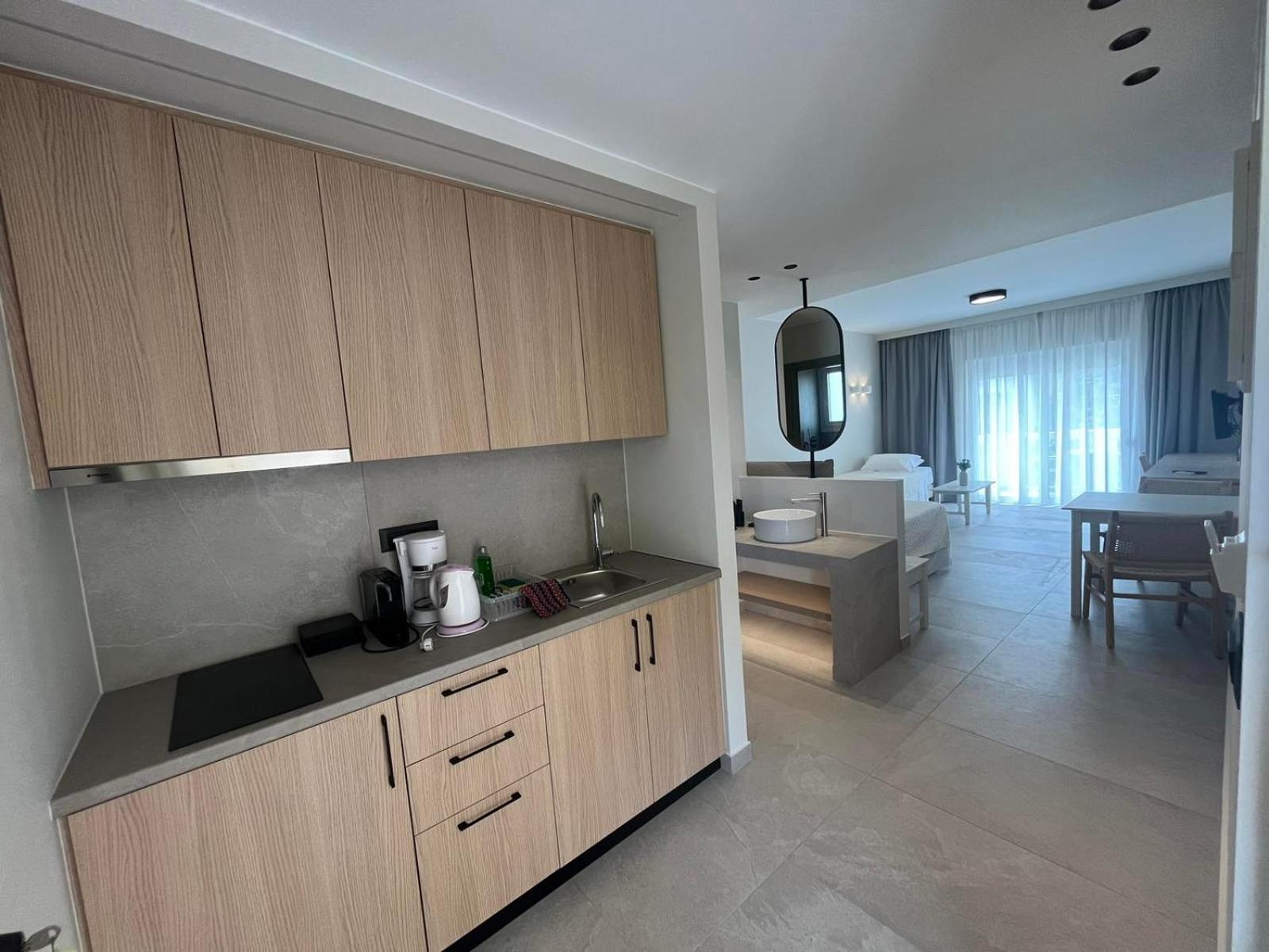 Mediterranean Sea Top Floor 팔라이오코라 외부 사진