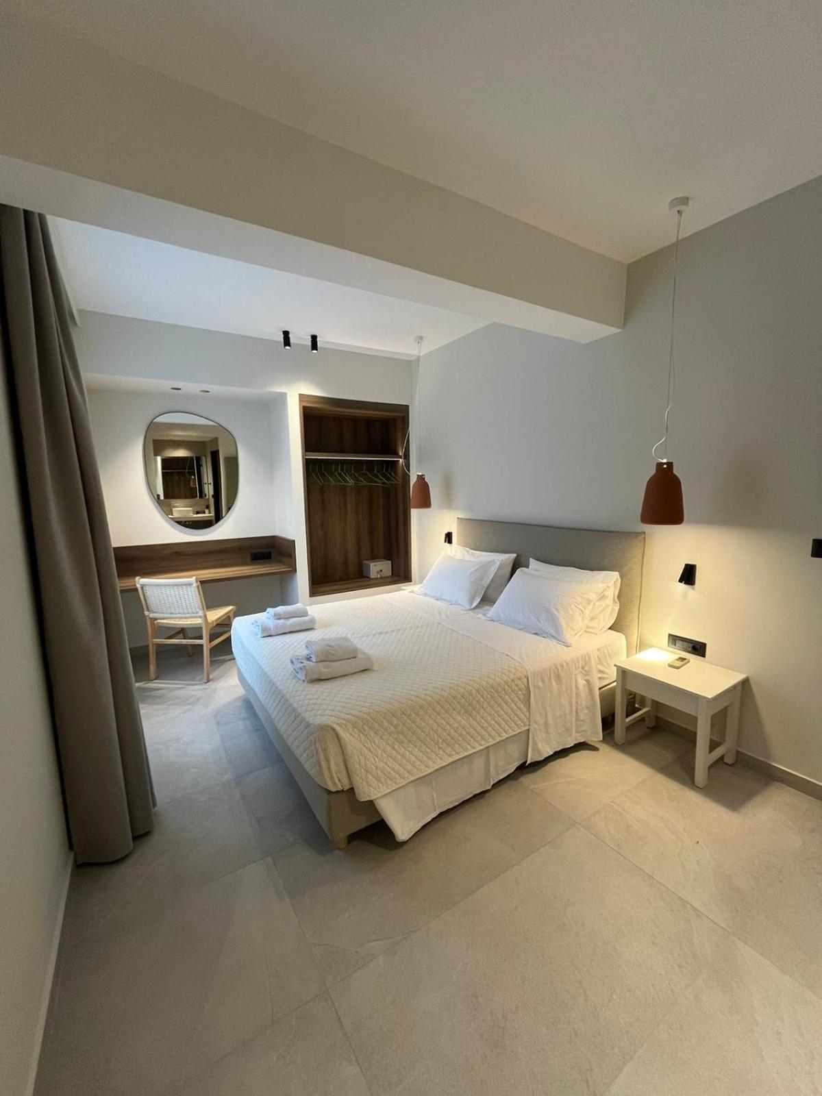 Mediterranean Sea Top Floor 팔라이오코라 외부 사진