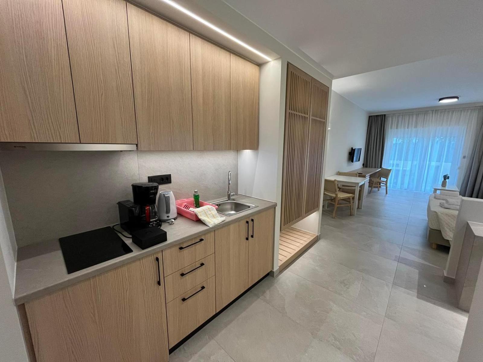 Mediterranean Sea Top Floor 팔라이오코라 외부 사진