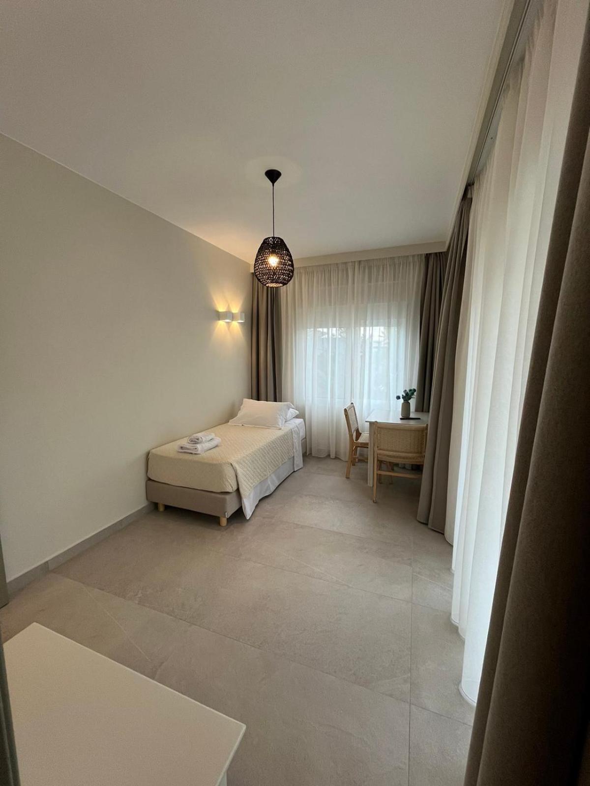 Mediterranean Sea Top Floor 팔라이오코라 외부 사진