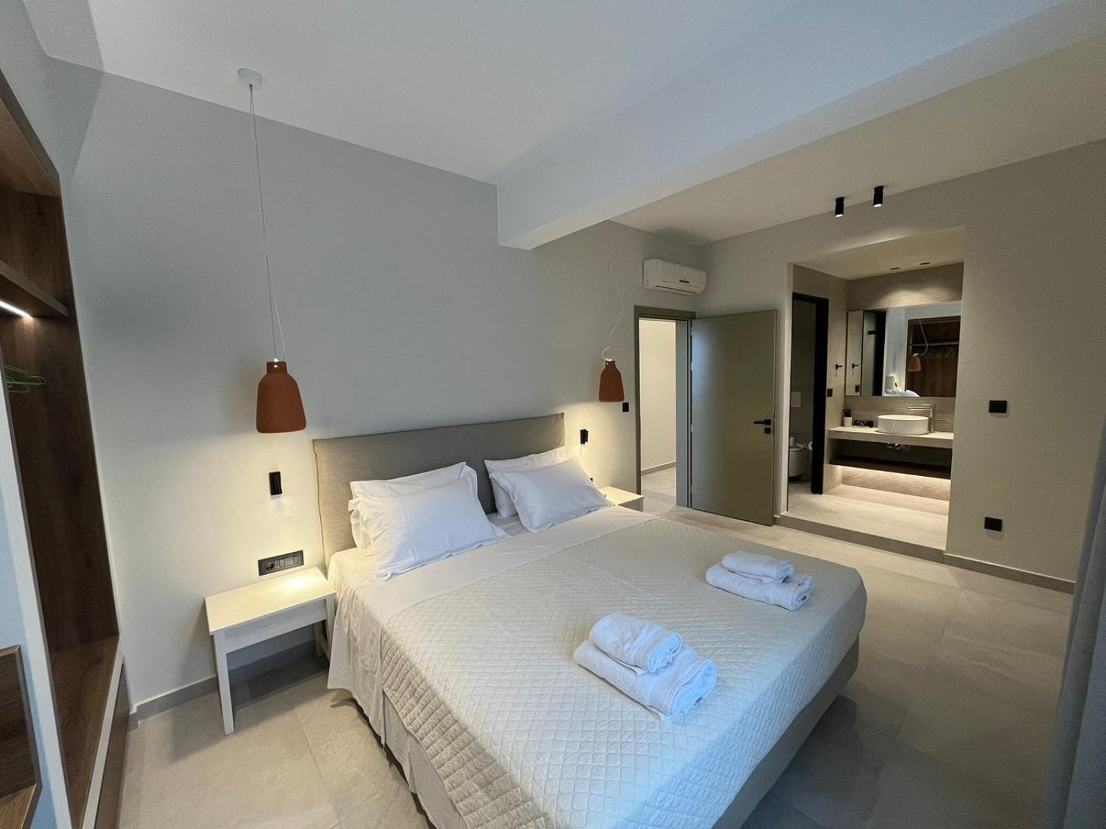 Mediterranean Sea Top Floor 팔라이오코라 외부 사진
