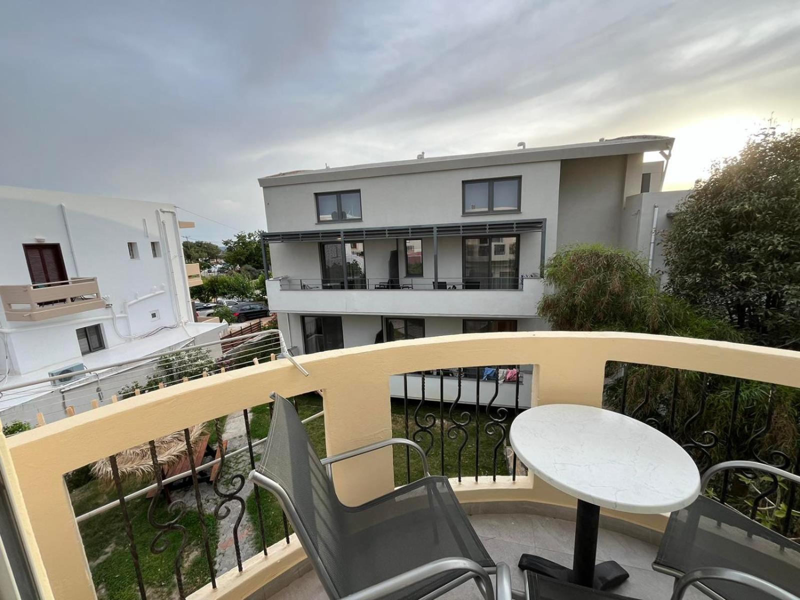 Mediterranean Sea Top Floor 팔라이오코라 외부 사진