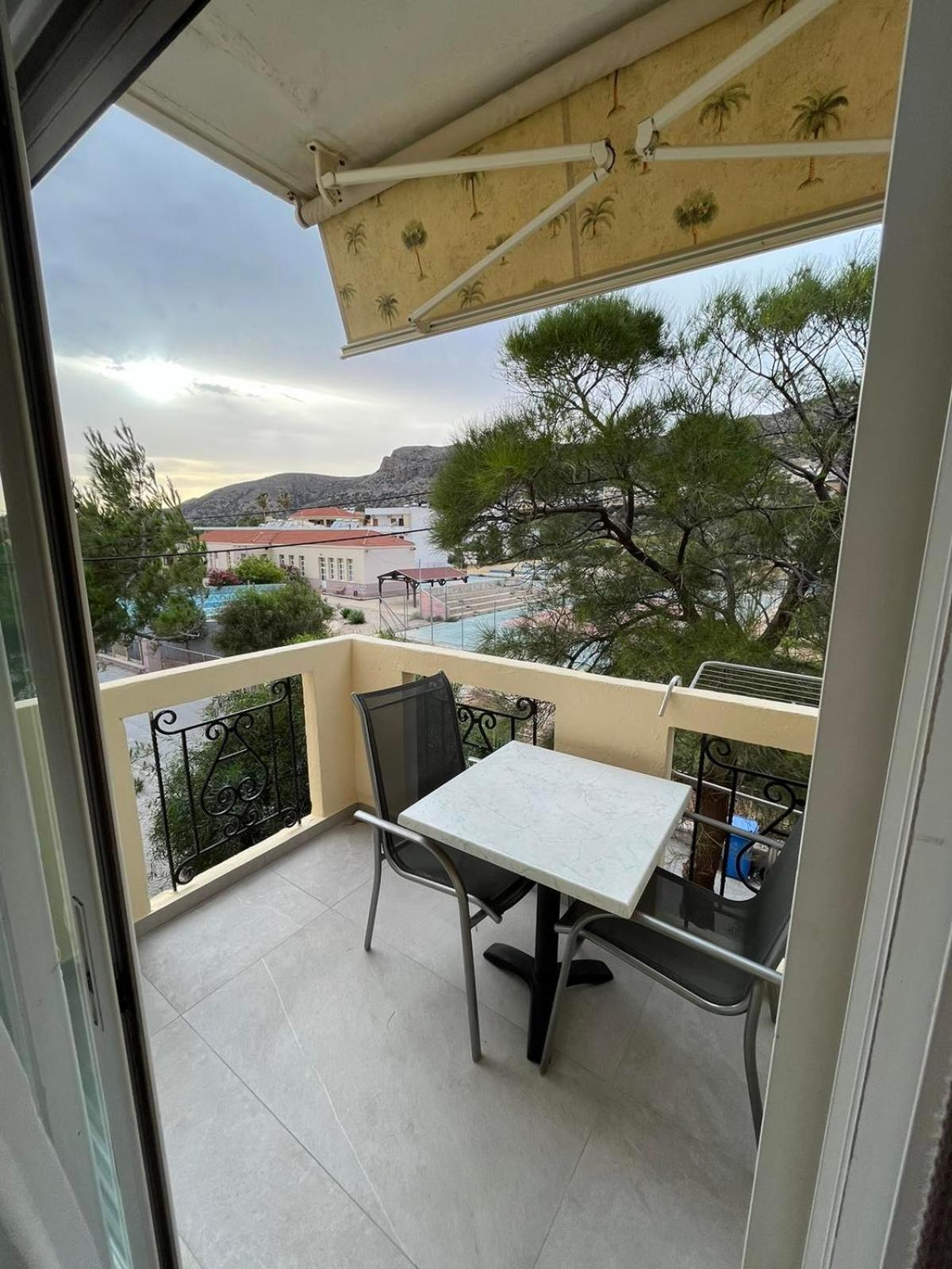 Mediterranean Sea Top Floor 팔라이오코라 외부 사진